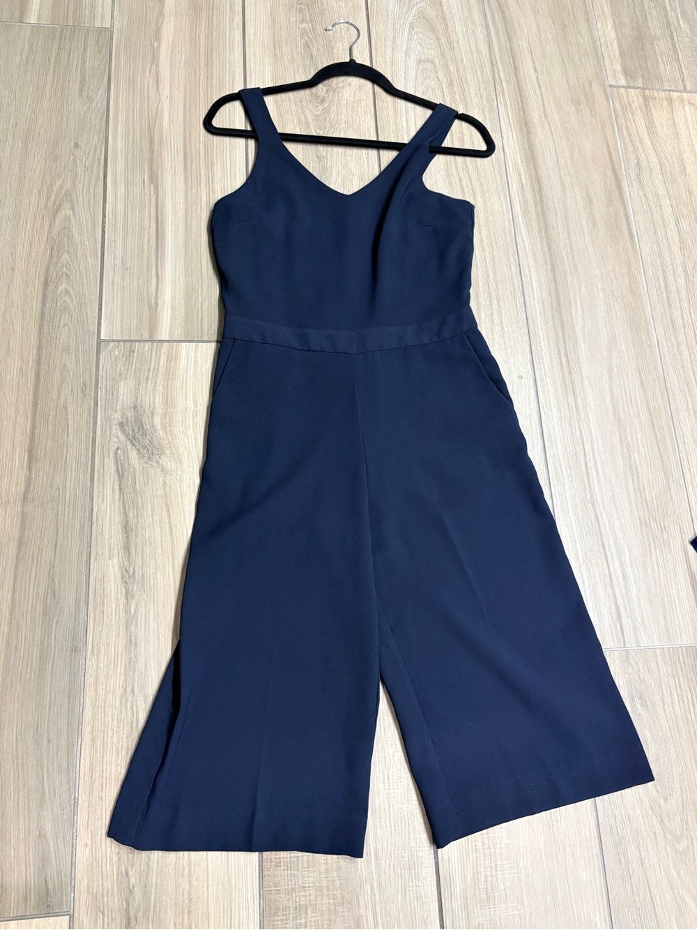 Banana Republic Navy V-Neck Wide-Leg Sleeveless Jumpsuit